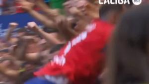Budimir zabio spektakularan gol, otrčao do navijača, a onda je proslava krenula po zlu